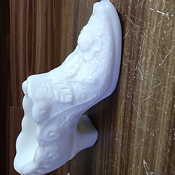 Fenton Other - Vintage white milk glass Fenton slipper
